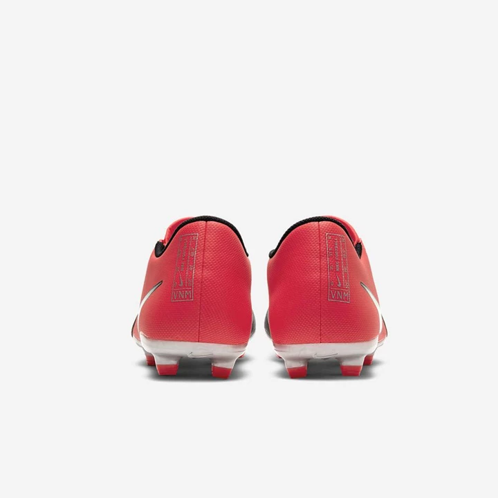 Nike PhantomVNM Focicipő Férfi Piros Fekete Metal Titán | HU4258748